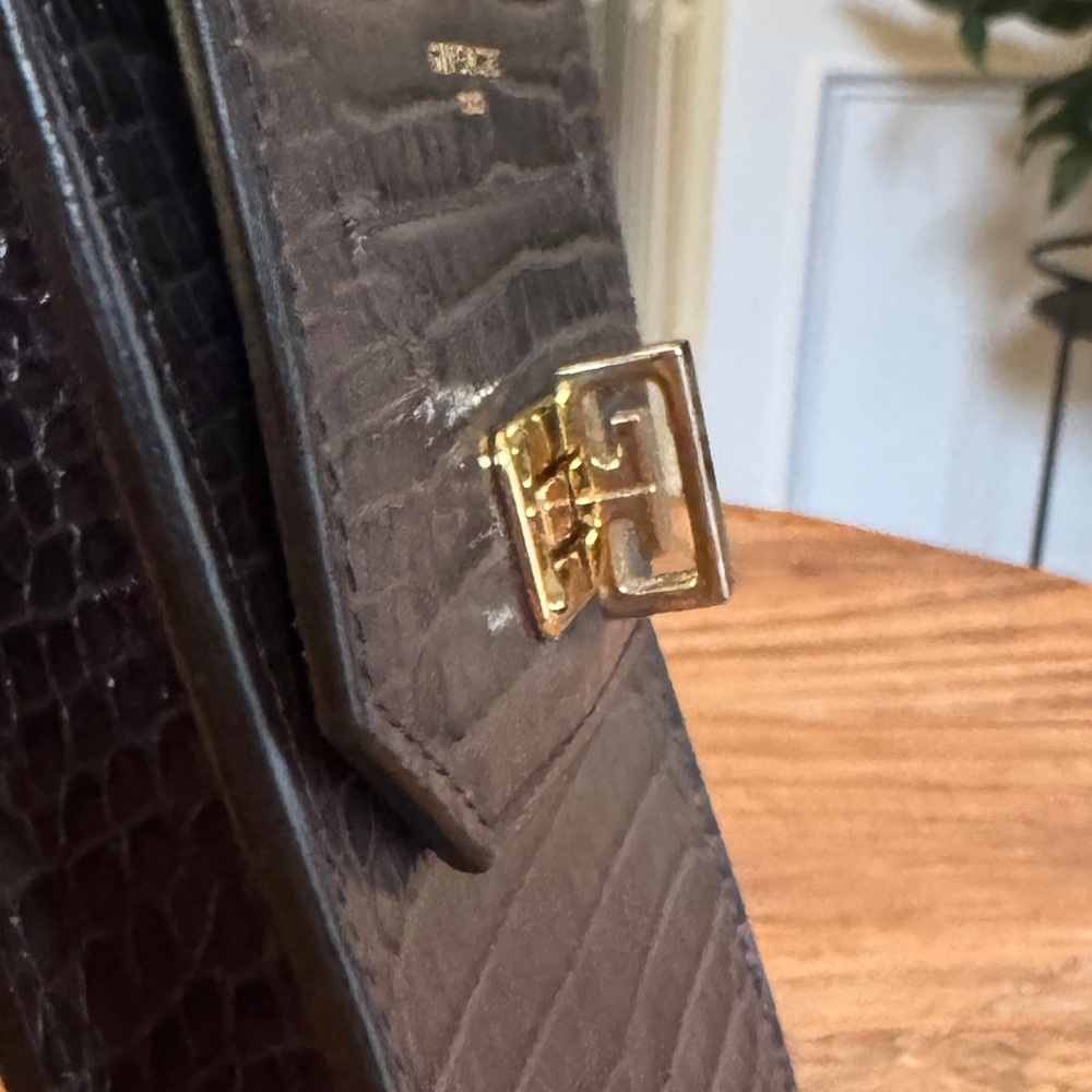 Givenchy Mini Phone Crossbody Bag Gray Croc Embossed Calfskin Gold Chain / Charm - Picture 7 of 15